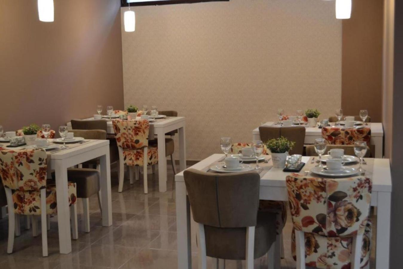 Studio Apartment In Old Town- With Parking Mostar Buitenkant foto